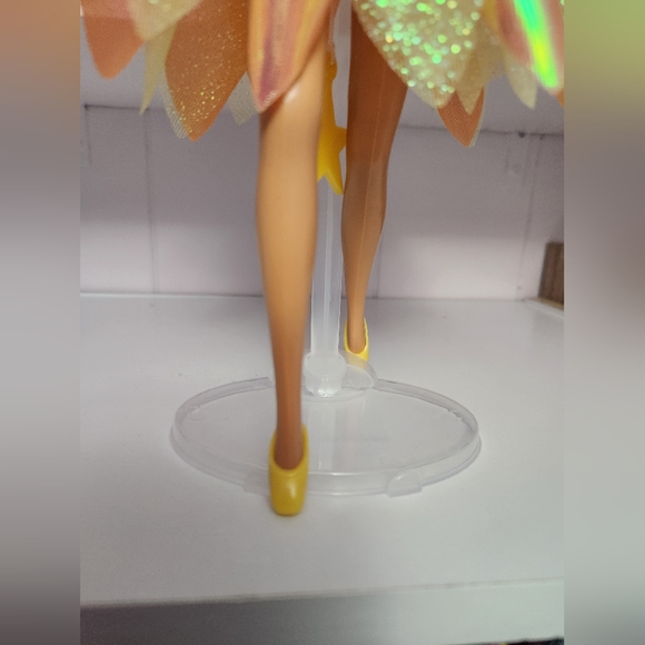 Bubble Fairy Theresa Barbie - Picture 2 of 3
